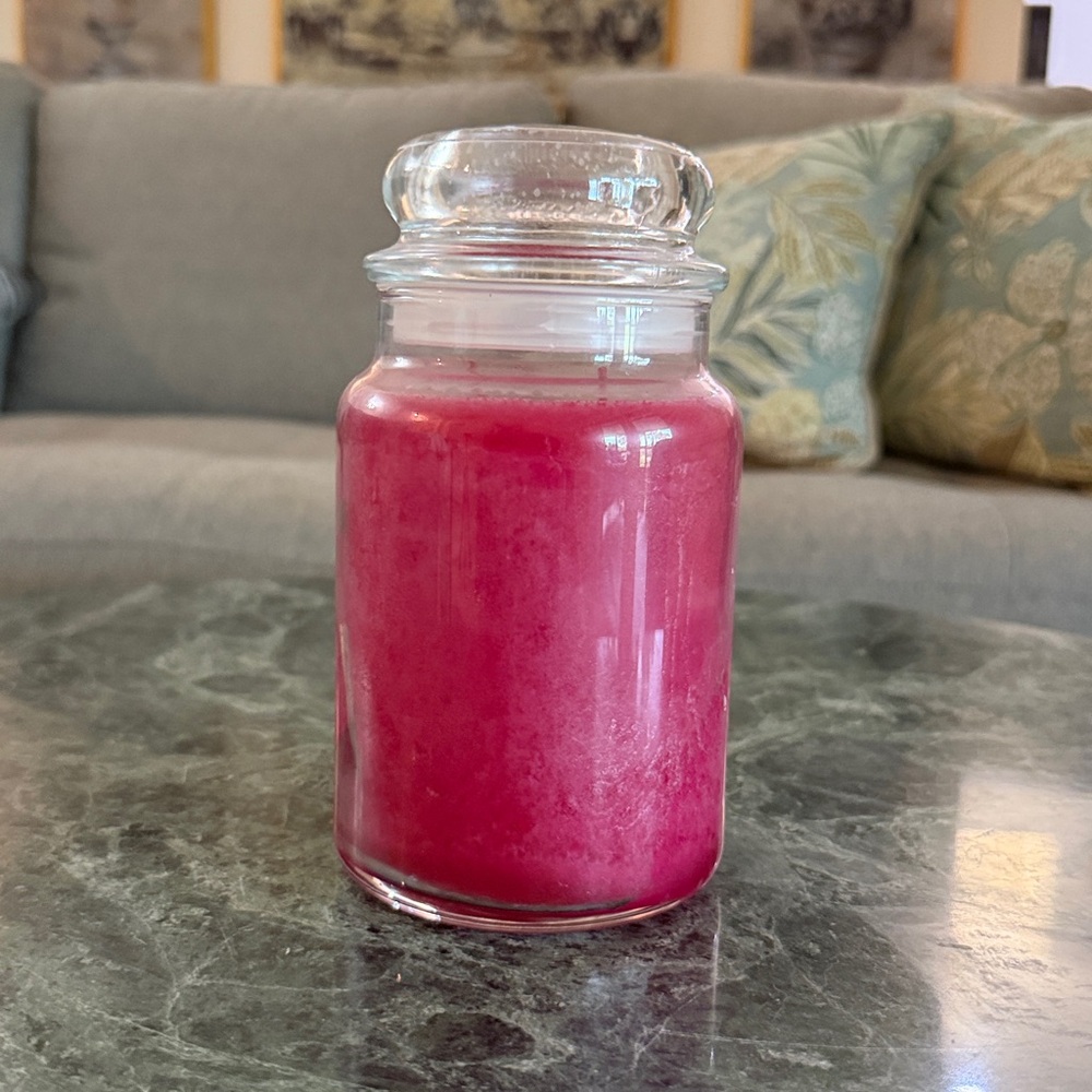 Village Candle Limited Edition 'MOM I Love You' Red Rose Jar Candle - Picture 4 of 9